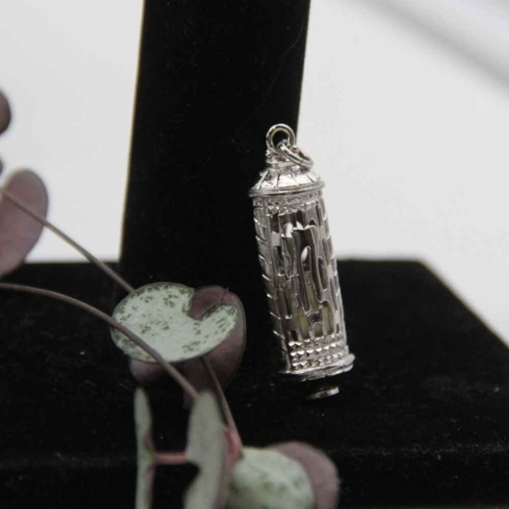Sterling Silver Mezuzah Pendant Hebrew Shin Charm Religious Jewish Jewelry THFOA